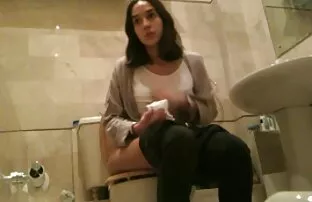 XXX 女の子は恥ずかしがり屋 女性 専用 えろ 動画