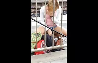 XXX 電車の公共の場で私たちの四 えろ どう が 女